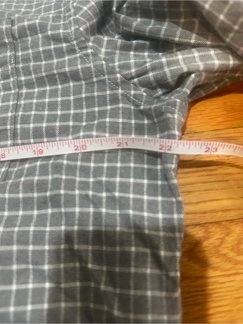 Banana Republic Luxe Flannel Slim Fit Gray Checked Long Sleeve Button Up Large‎